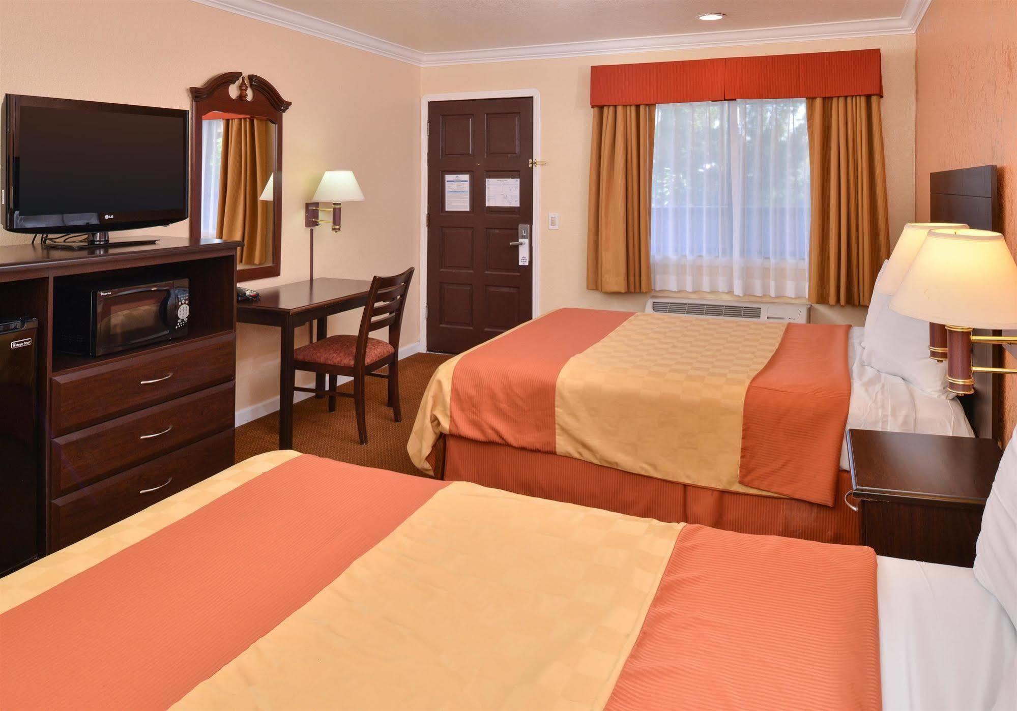 Americas Best Value Inn Саннивейл Экстерьер фото