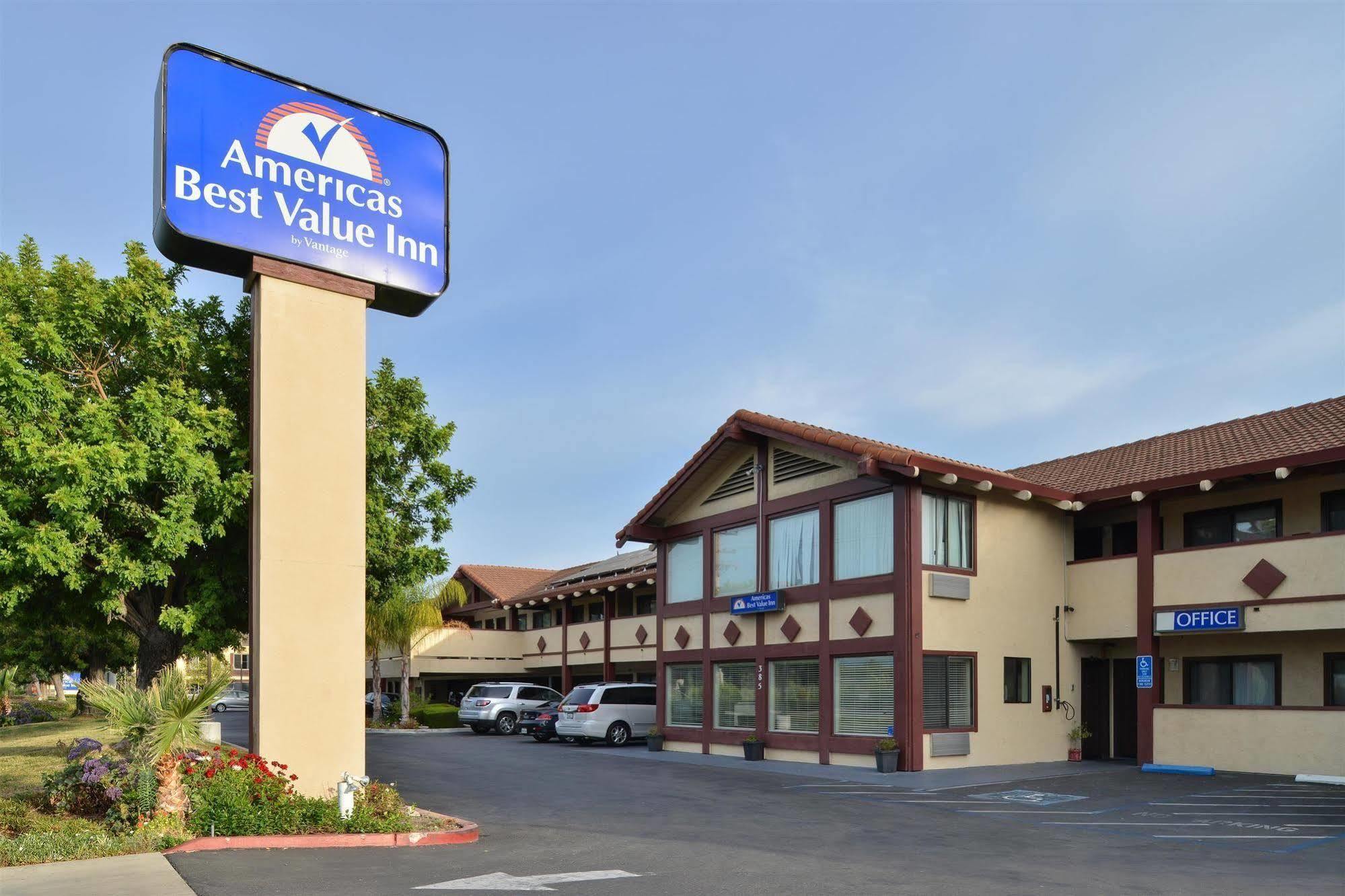Americas Best Value Inn Саннивейл Экстерьер фото