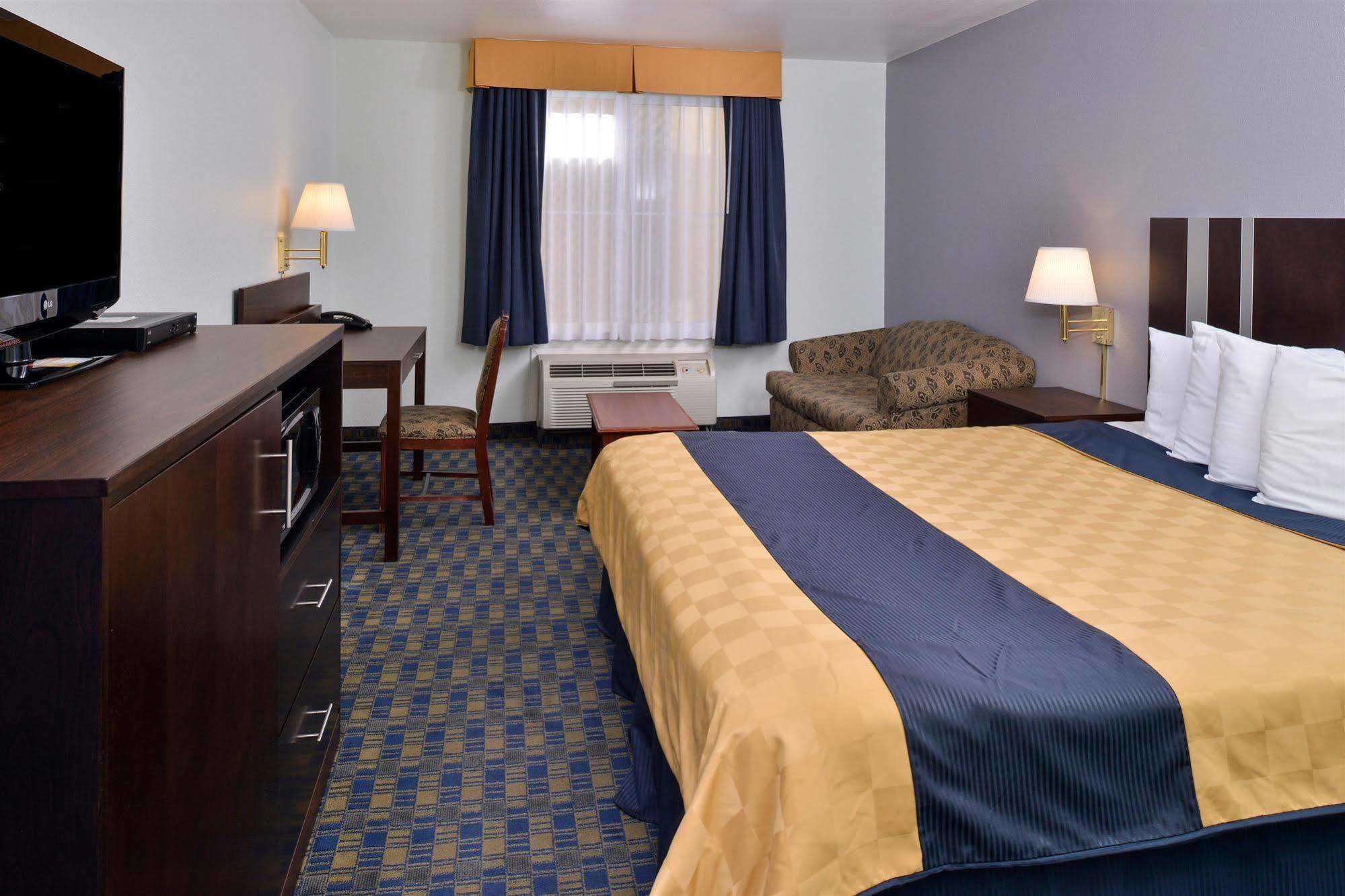 Americas Best Value Inn Саннивейл Экстерьер фото